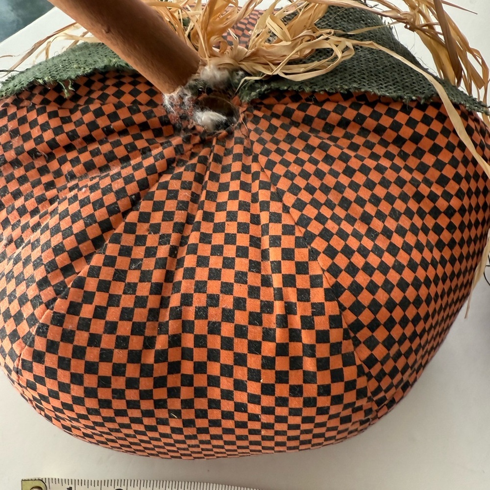 DECORATIVE SET OF TWO RUSTIC PUMPKINS, CHECKERED FABRIC STUFFED & TWIG PUMPKINS - Picture 8 of 10